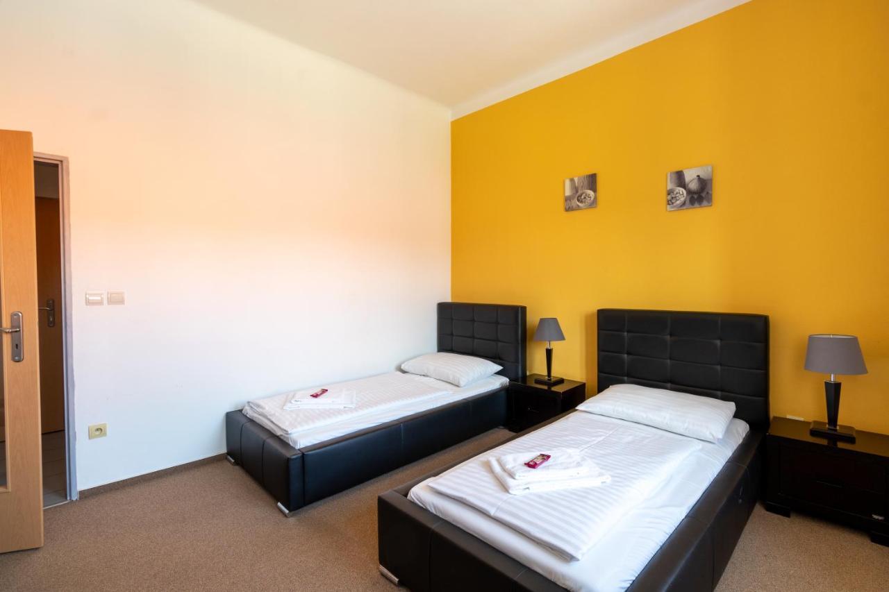 Prachen Hotel